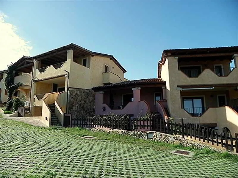 Sardinya Holiday Apartments Olbia